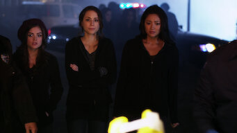 Pretty Little Liars: Season 1: Moments Later